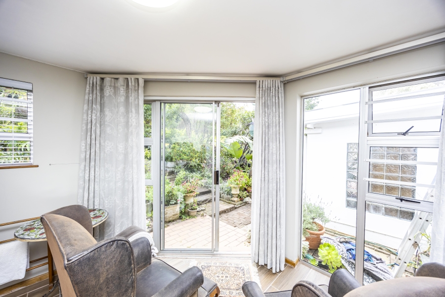 4 Bedroom Property for Sale in Bonza Bay Eastern Cape